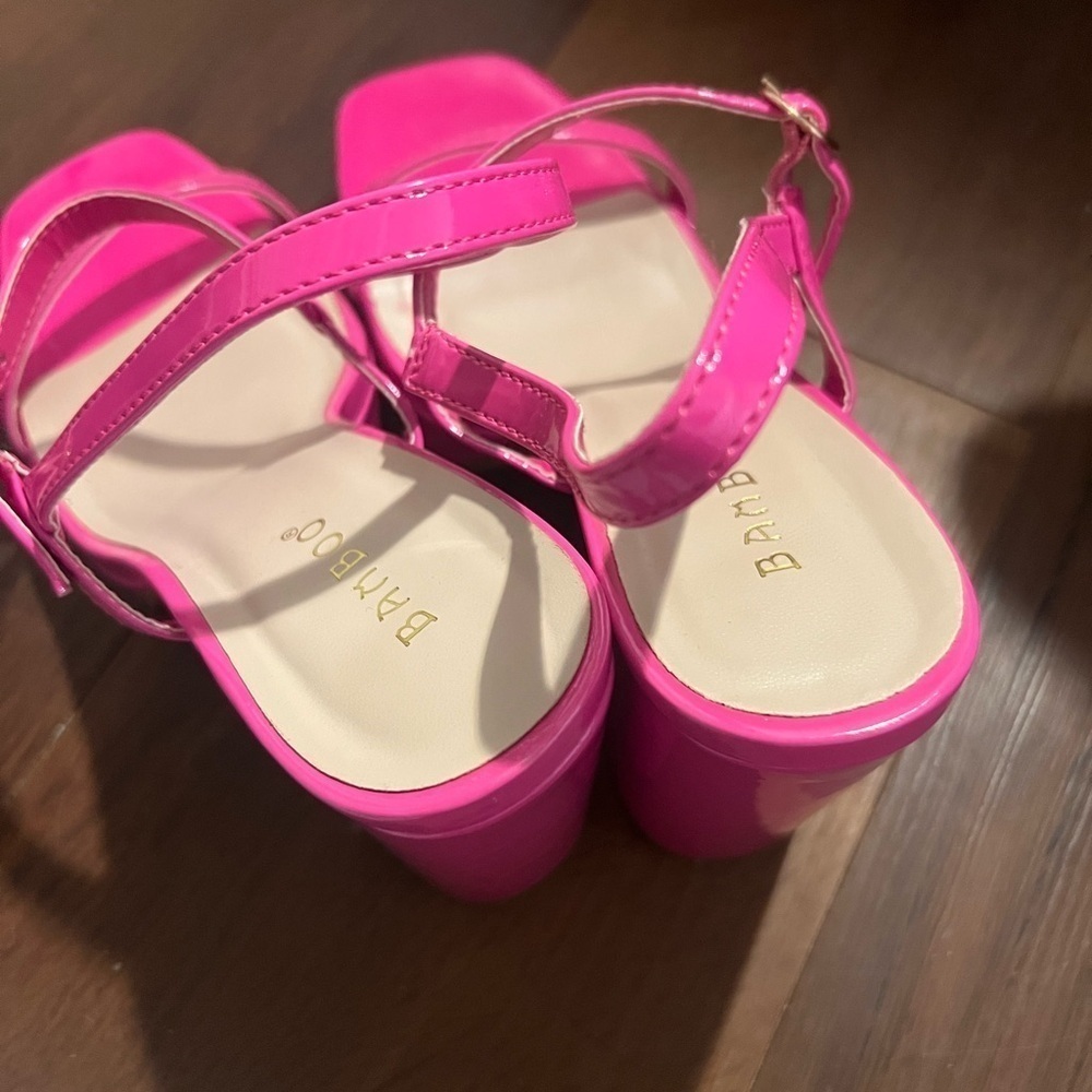 pink heels - Picture 2 of 3